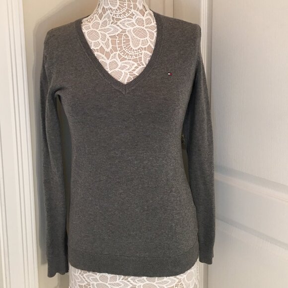Tommy Hilfiger Gray V-neck Sweater - Picture 1 of 10